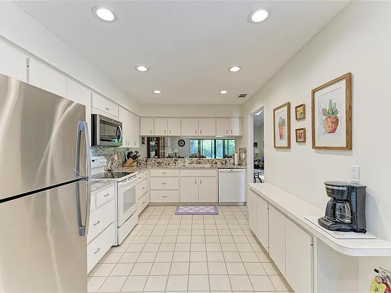 3946 Wilshire Cir E #168 — Photo 15