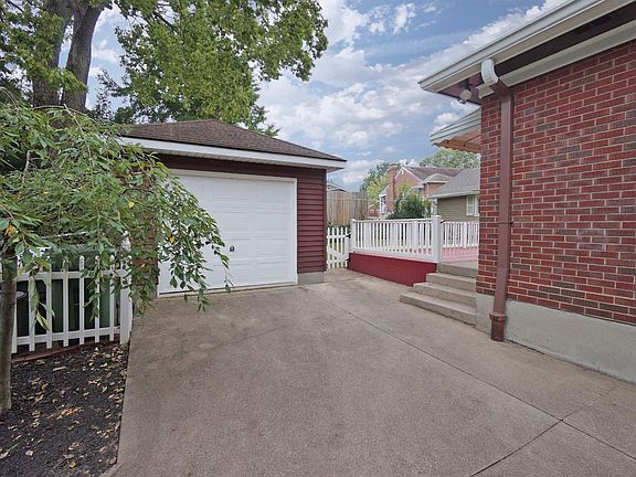 2nd image of 563 Rose Hill Ave