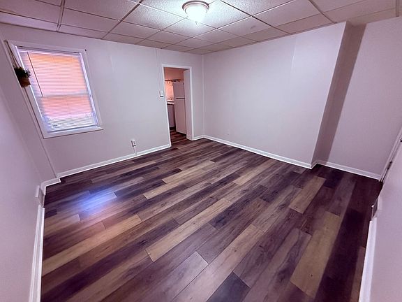 5th image of 4403 Davison St