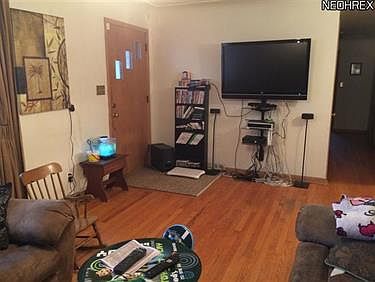 2nd image of 503 Montrose St