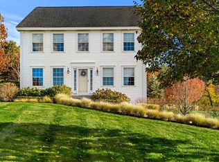 4 Fairway Dr, Groveland, MA 01834