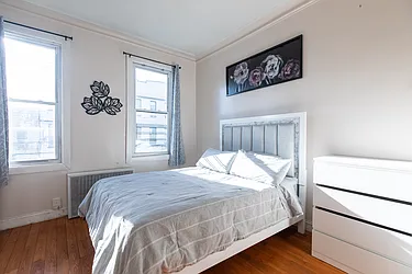 Rented by Apple Realty Group Corp