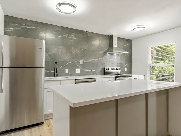 ONYX at 37th — Photo 2