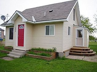 21125 Lowland Ave, Eagle River, AK 99577