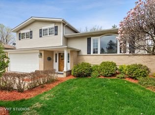 348 Lawn Ln, Des Plaines, IL 60016
