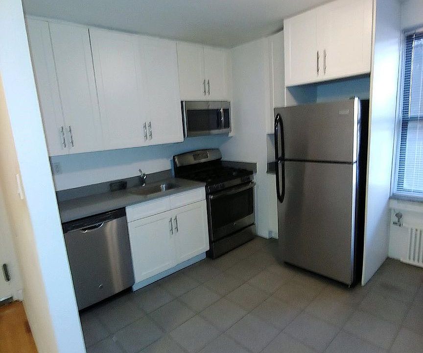 1st image of 64-20 Saunders St #318