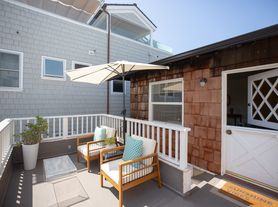 123 1/2 Garnet Ave, Newport Beach, CA