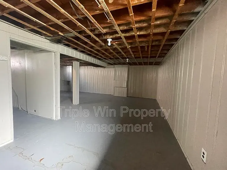 6918 Etzel Ave — Photo 33