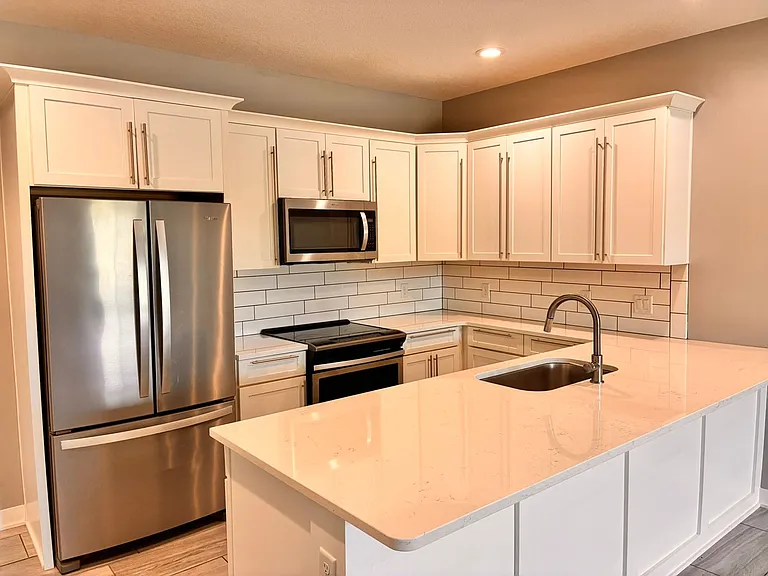 2324 SE Parkview Crossing Dr — Photo 20