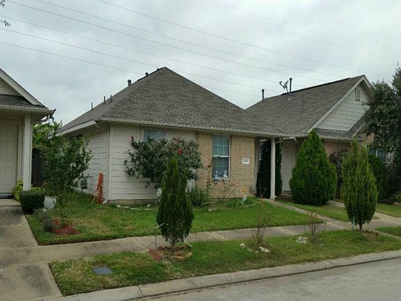3rd image of 6405 Austinville Dr