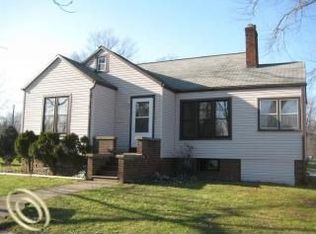 819 Saint Clair Blvd, Algonac, MI