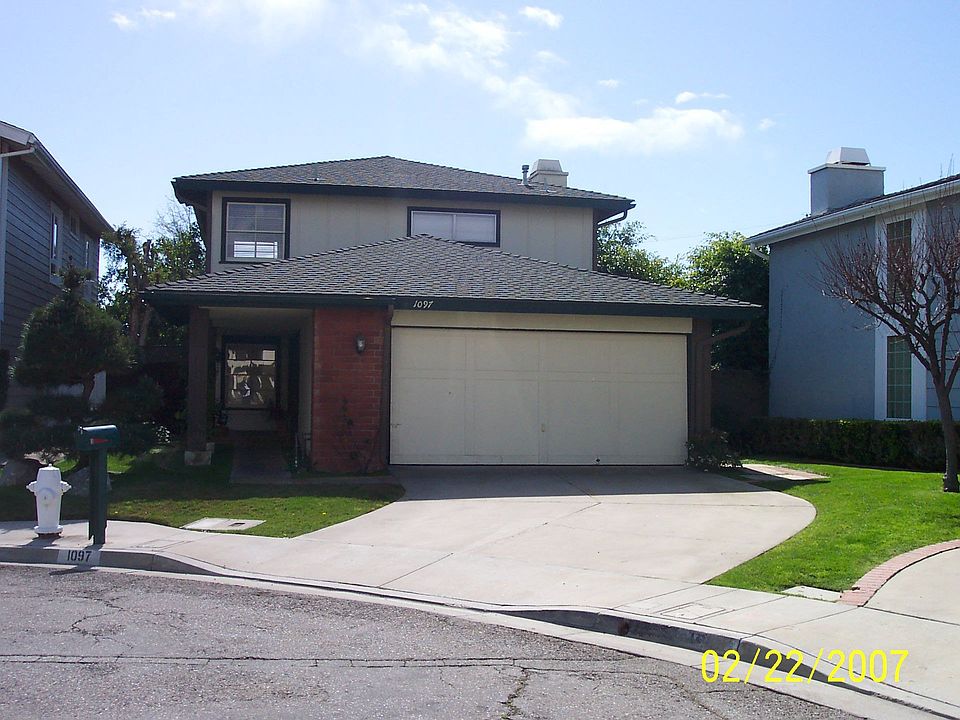 2nd image of 1097 Glen Cir