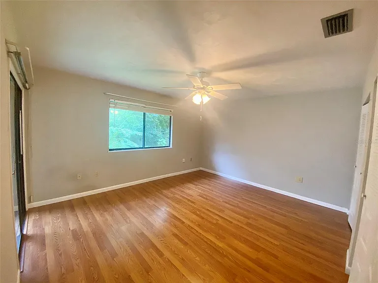 5344 NW 8th Ave — Photo 10