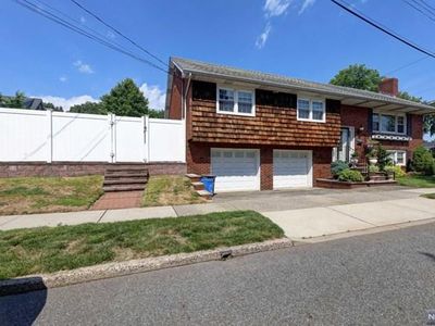 69 Herrick St, East Rutherford, NJ, 07073