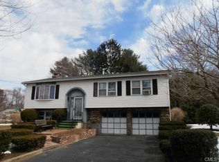 37 Strawberry Hill Rd, Milford, CT 06461
