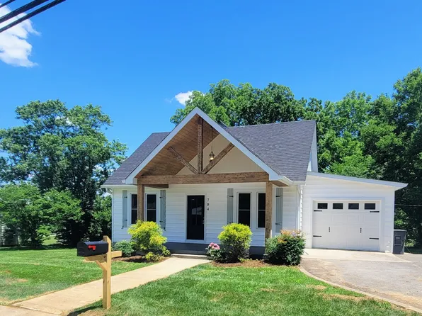 704 N Spring St, McMinnville, TN 37110