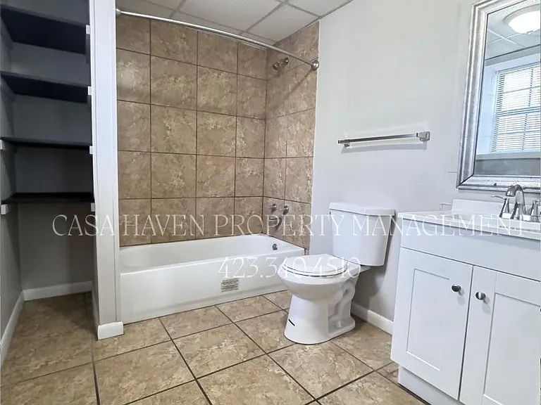 Limited-Time Special: All Utilities Included + First Month FREE with a 13-Month Lease! — Photo 8