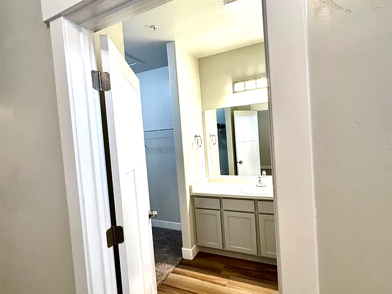 14514 S Ronan Ln #302 — Photo 17