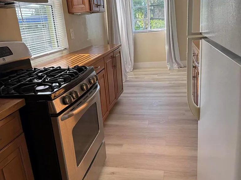 15 N Ocean Ln #3 — Photo 11