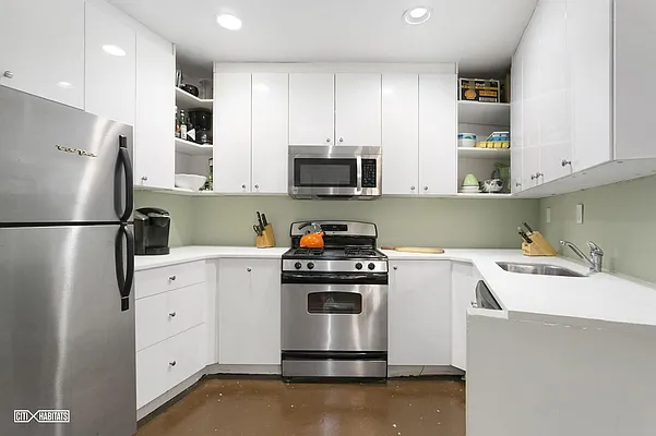 Sold by Citi Habitats | media 15