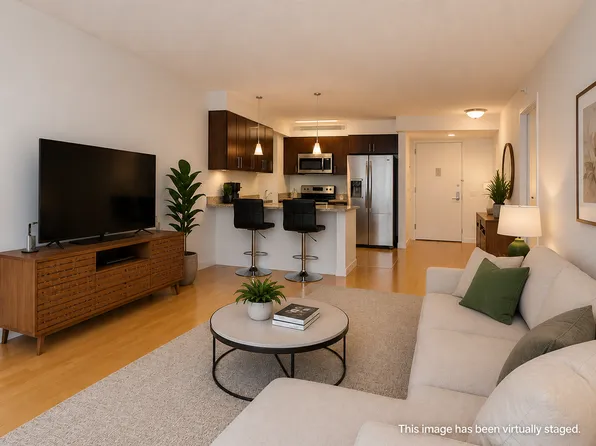 555 W 23rd St, New York, NY