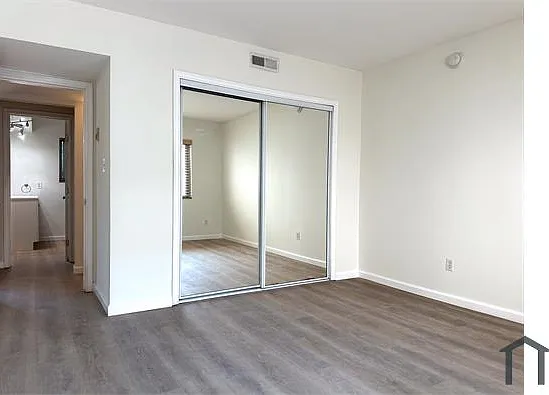 12955 Riverside Dr #105 — Photo 5