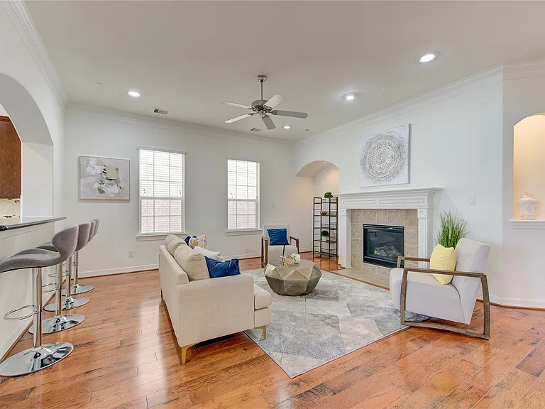 14467 Basalt Ln — Photo 2