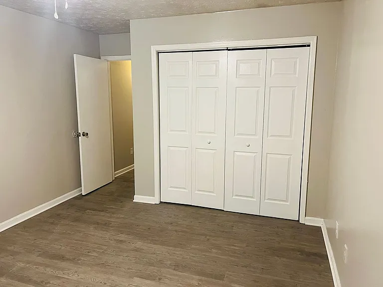 227 Bay St NE — Photo 21