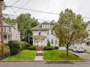 22 Hughes Pl APT 2, Summit, NJ 07901