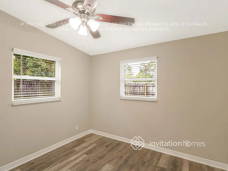 8648 79th Pl — Photo 17