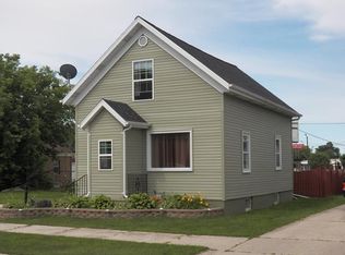 1036 S 25th St, Manitowoc, WI 54220