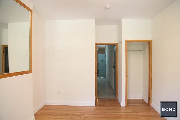 Rented by Bond New York | media 2