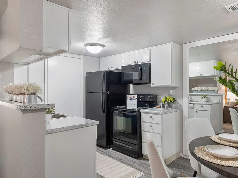 Sheridan Springs - Now Offering One Month FREE! Plus Free Applications! — Photo 40