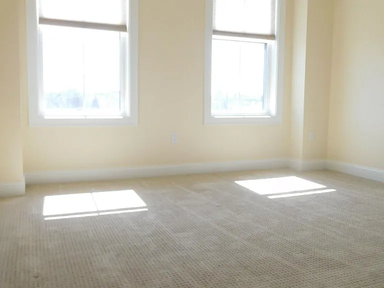 315 Broadway — Photo 47