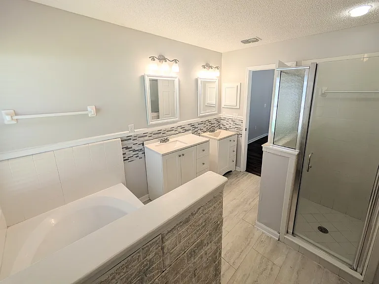 3523 Waterford Oaks Dr — Photo 24