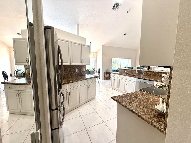 9392 Cascade Ct — Photo 16
