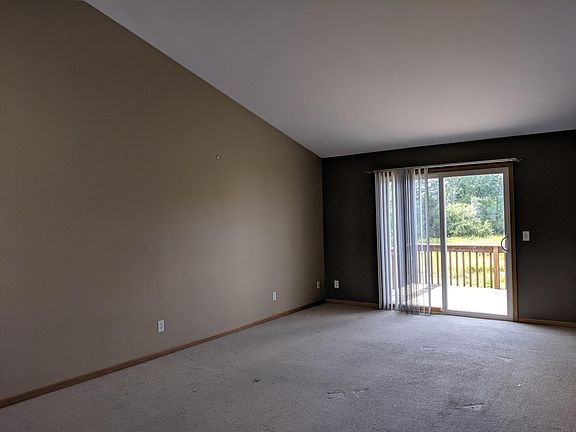3rd image of 3646 Kinnrow Ct NW