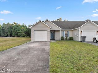 191 Pine Hollow Rd, Holly Ridge, NC 28445
