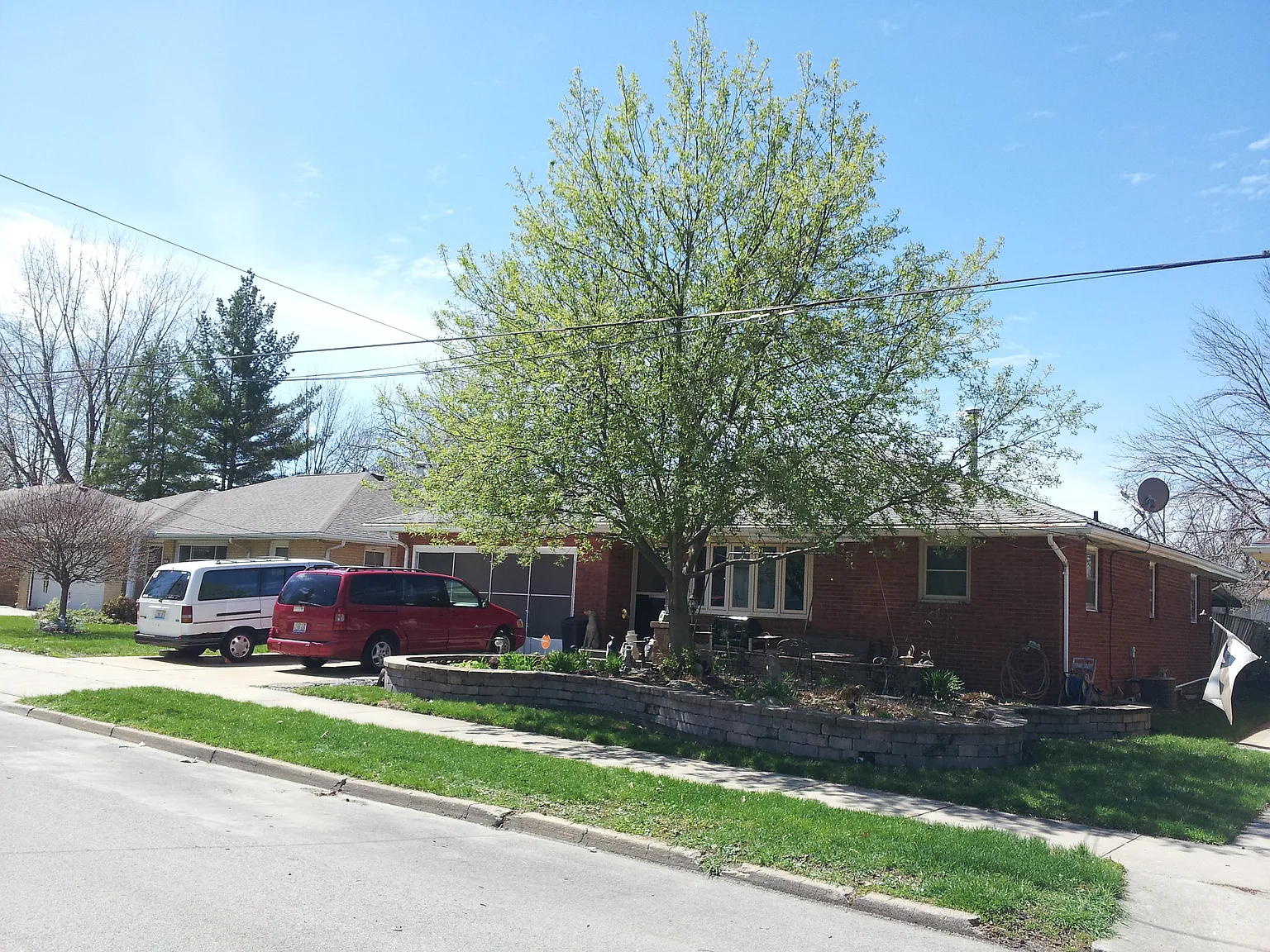 1313 S Oak St photo 1