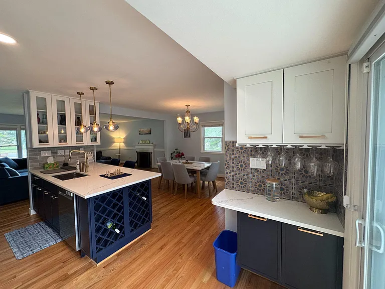 1100 Maple Ave E — Photo 28