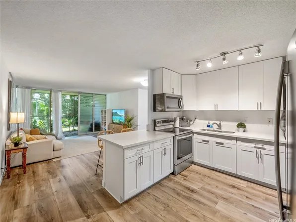 95-227 Waikalani Dr APT A102, Mililani, HI 96789