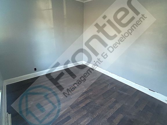 3rd image of 409 Elmwood Ave APT 2