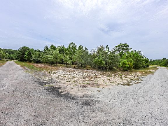 5th image of 3055 Havelock Pl.
