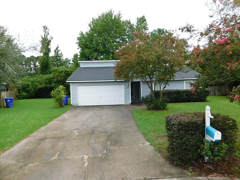 1482 Hidden Bridge Dr — Photo 1