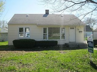 28329 Cooke St, Flat Rock, MI 48134