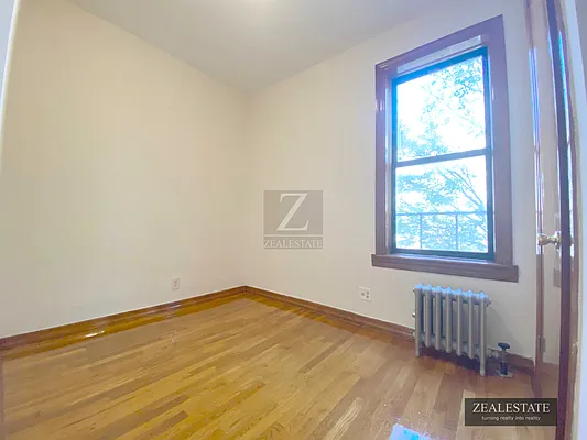 Rented by ZealEstate Group Inc | media 20