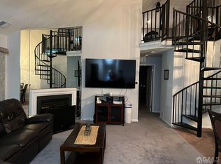 604 Sunshine Ct, Parlin, NJ 08859