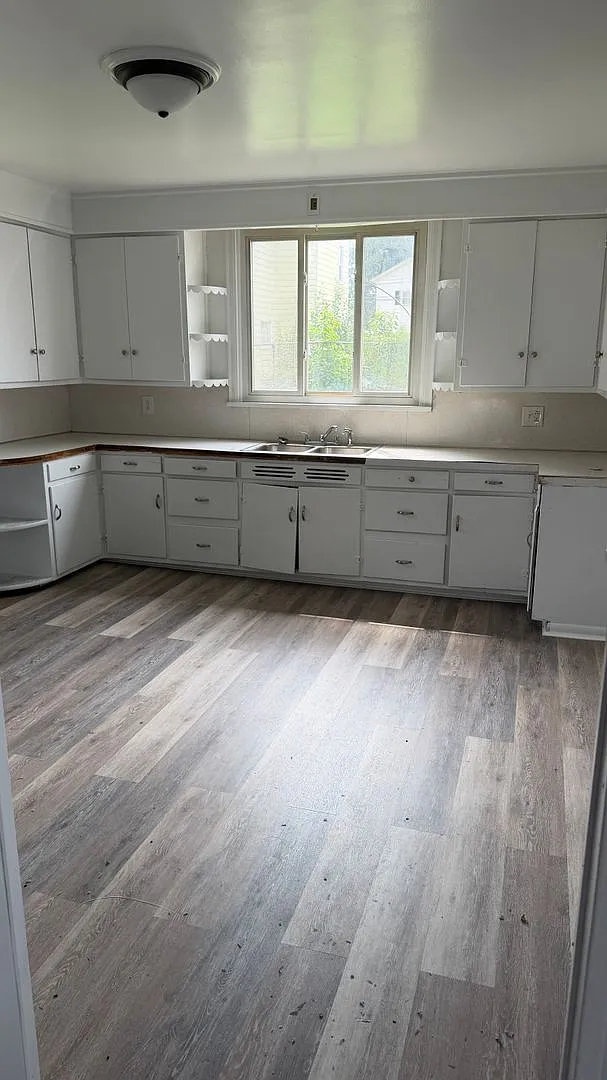 2 bedroom single family home ready now — Photo 4