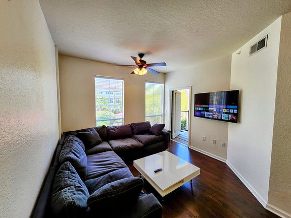 5th image of 402 S Armenia Ave Unit 127