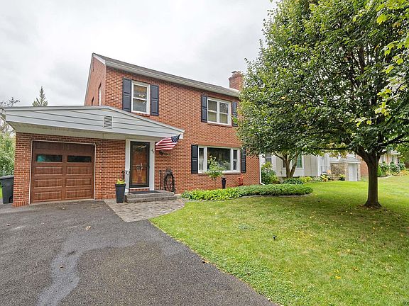 2nd image of 42 Buckingham Dr